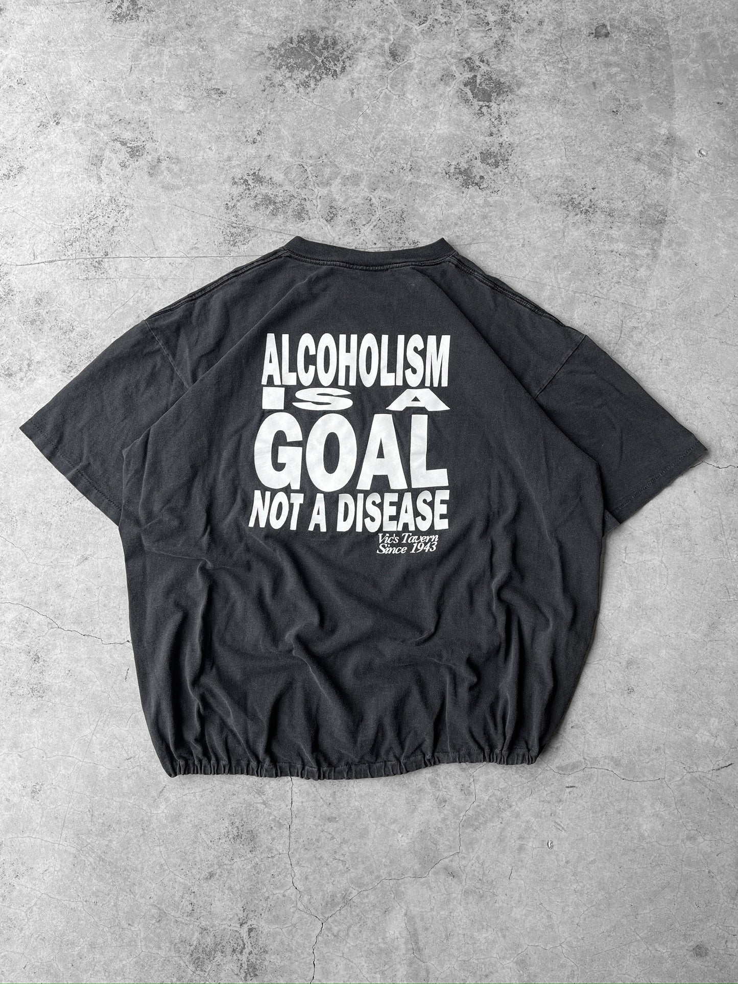 90’s Faded Black Vic's Tavern Alcohol Shirt