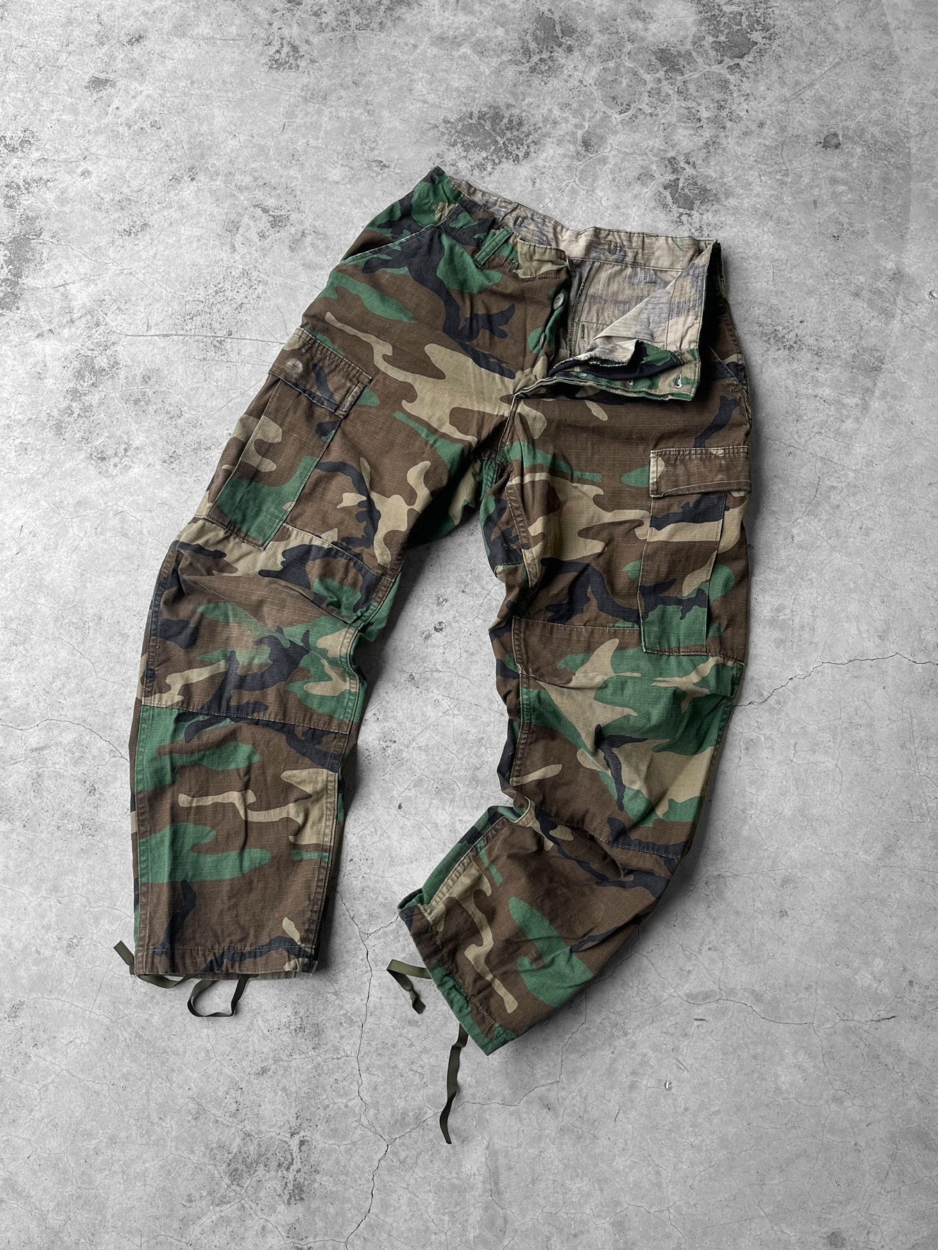 Army Camo Cargo Pants - 29 x 30