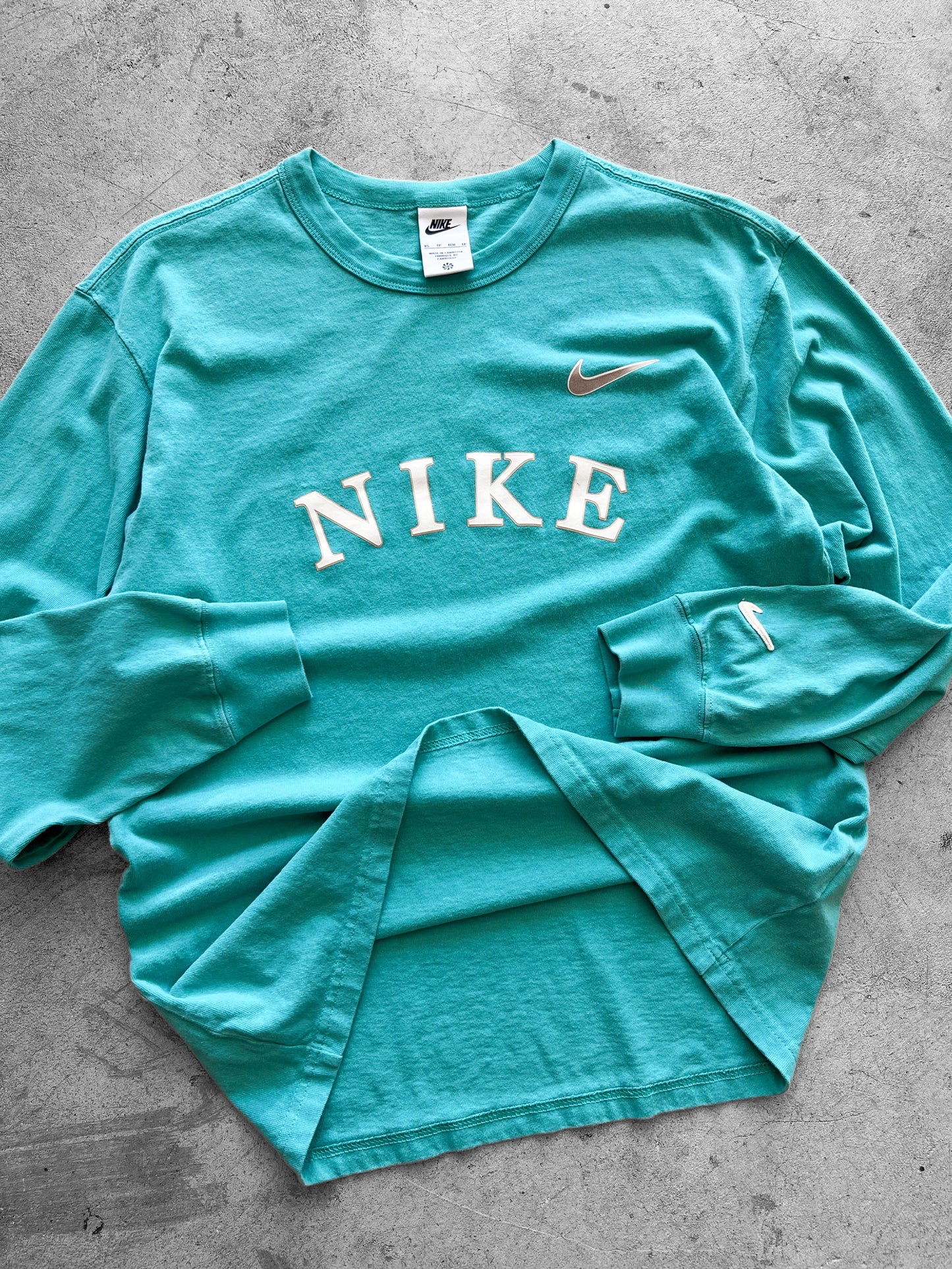 Nike Swoosh Spellout Longsleeve Shirt - XS